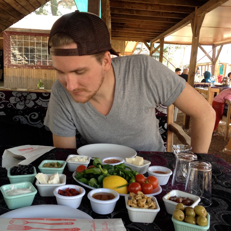 What's this? All kinds of feta cheese, you can get lost!